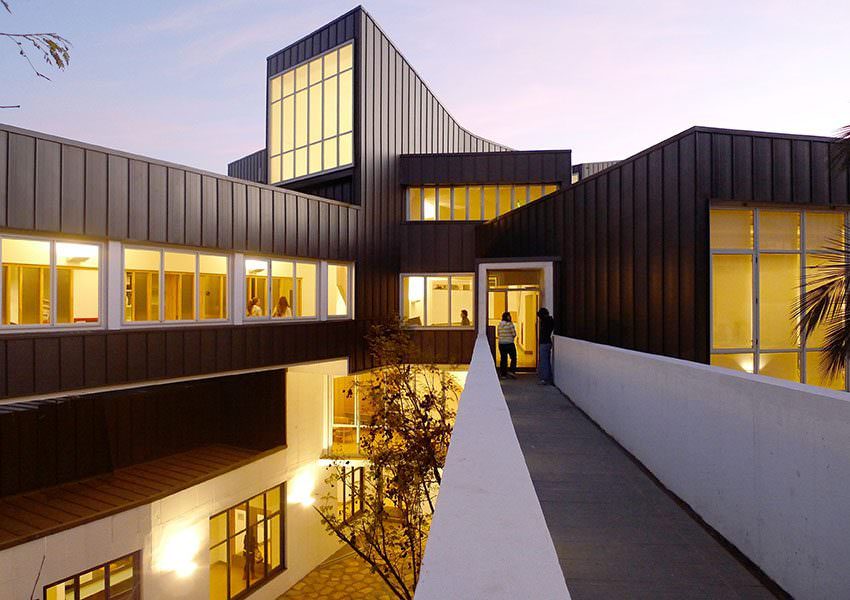 alianza-U-Adolfo Ibánez de Chile y su Centro de Experiencias y Servicios CES